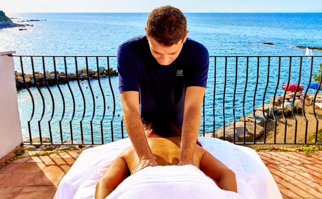 Approdo Resort Thalasso Spa 카스텔라바테 외부 사진