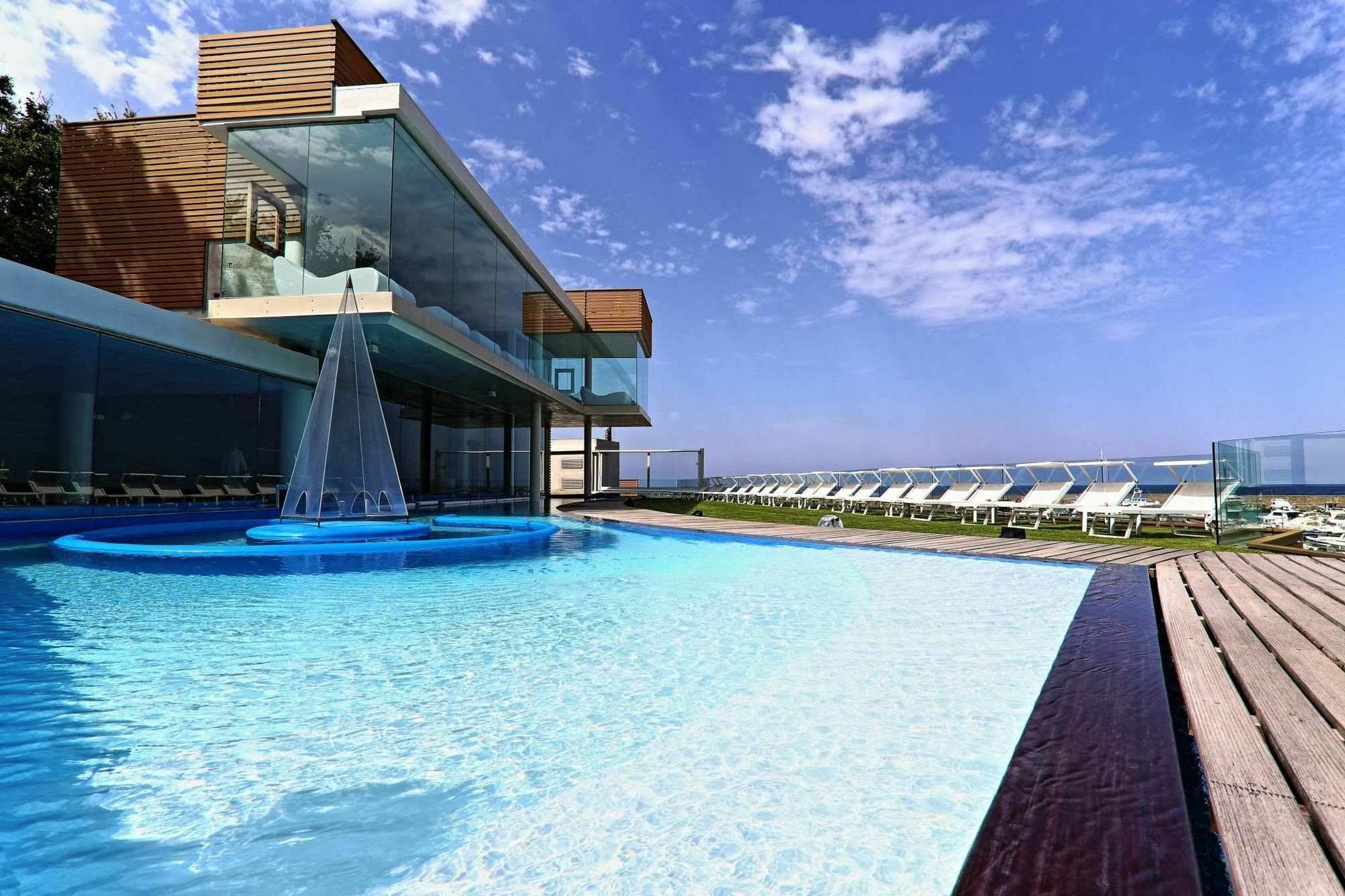 Approdo Resort Thalasso Spa 카스텔라바테 외부 사진